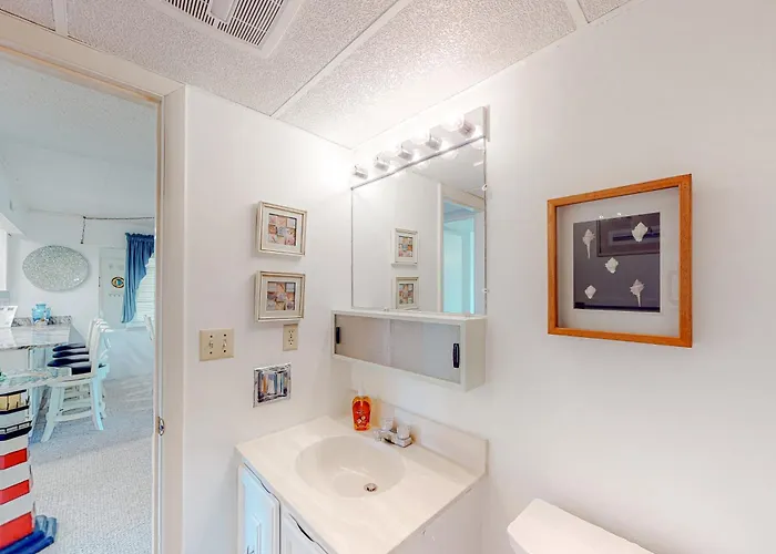 Apartment Anchors Aweigh *