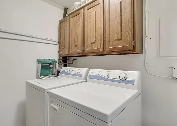 Apartment Anchors Aweigh *